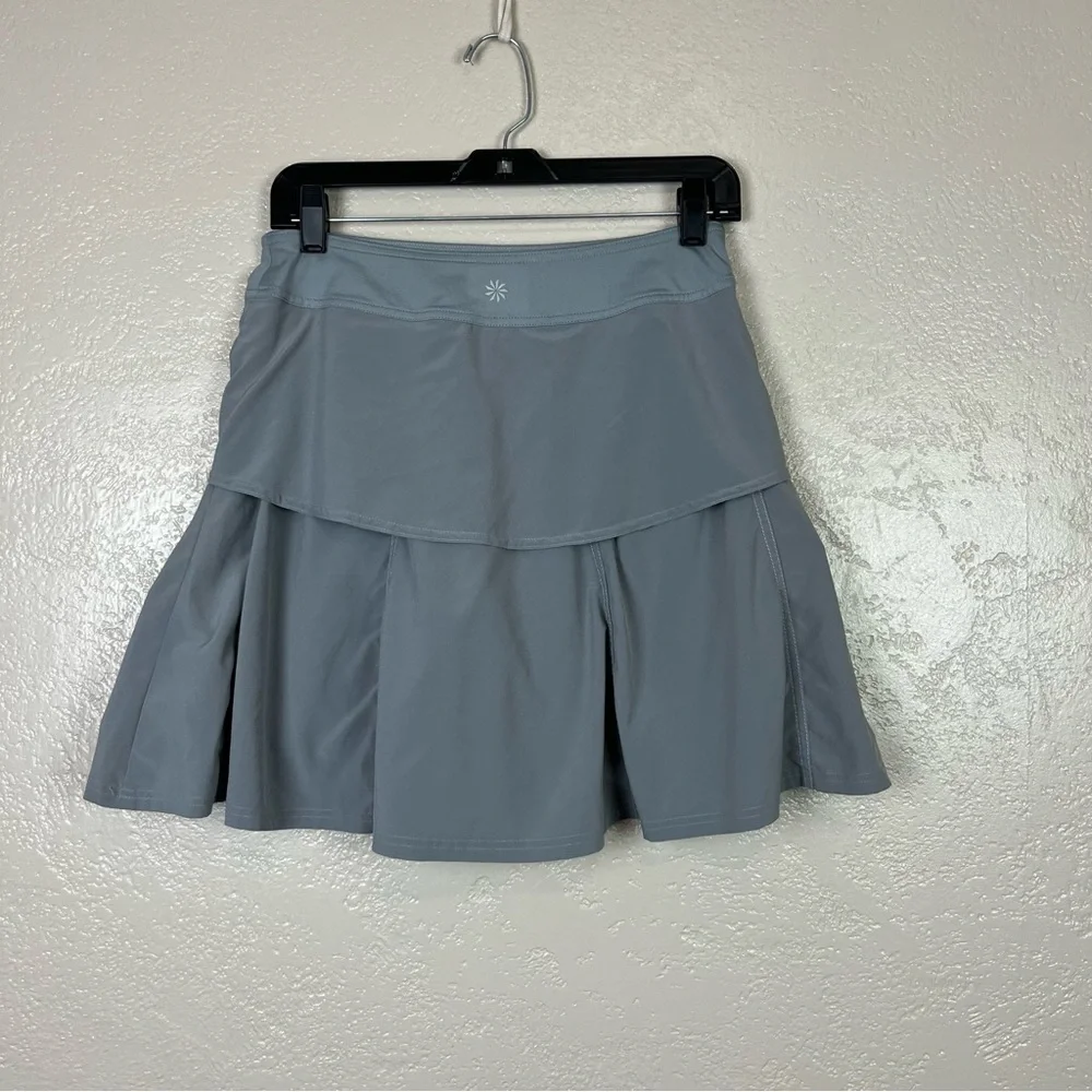 Athleta Lucky In‎ Love Gray Grey Active Tennis Skirt Tiered Skort Size 2.