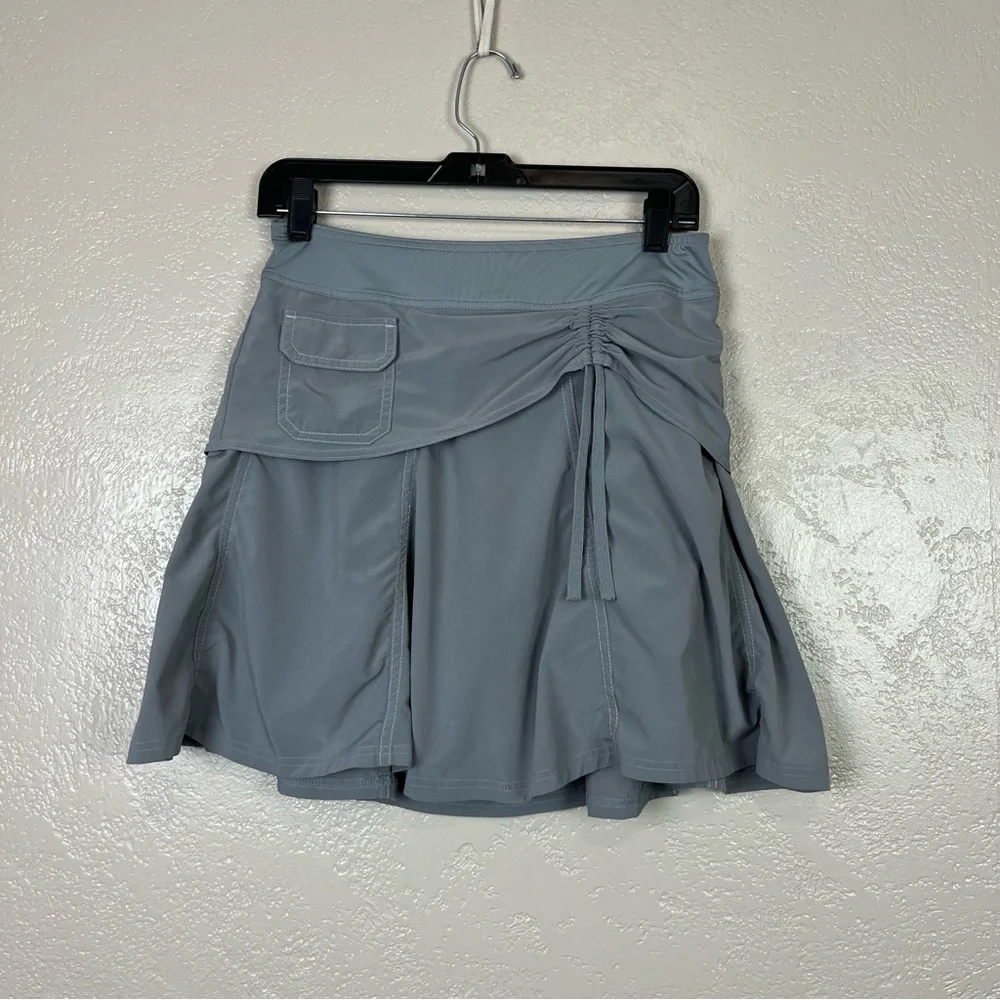 Athleta Lucky In‎ Love Gray Grey Active Tennis Skirt Tiered Skort Size 2.