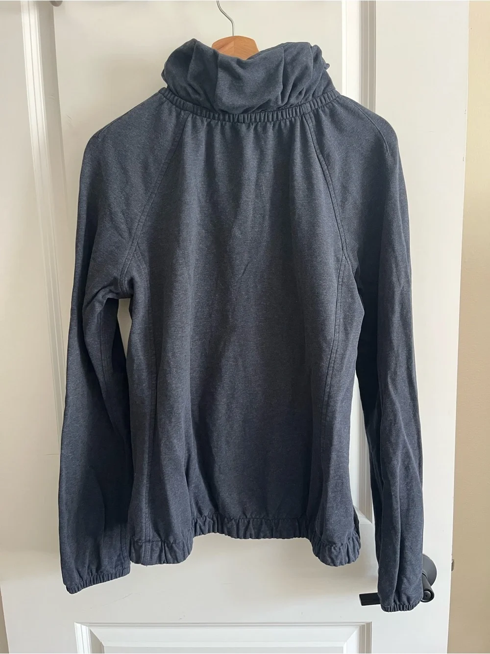 lululemon athletica item description