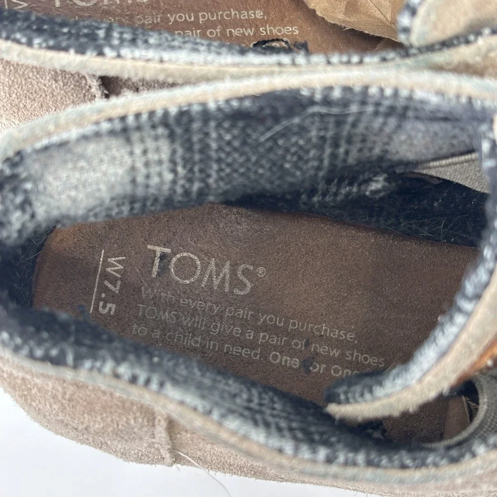 Toms versatile heel shape