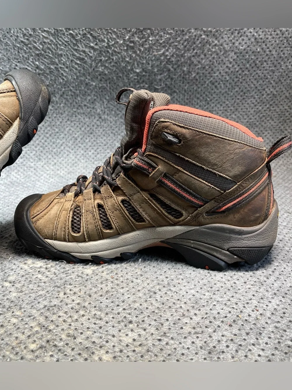 Keen utility flint
