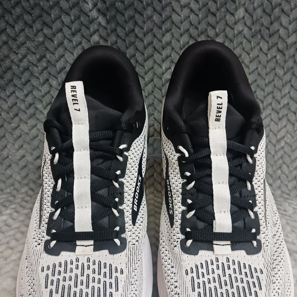 Brooks Revel 7 White Black Women's Walking Running Sneakers Shoes Size 9