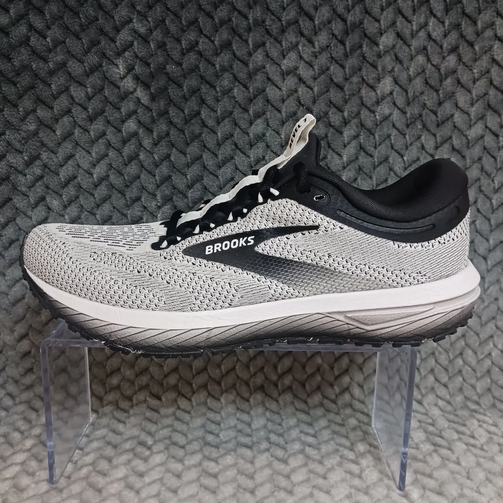 Brooks Revel 7 White Black Women's Walking Running Sneakers Shoes Size 9