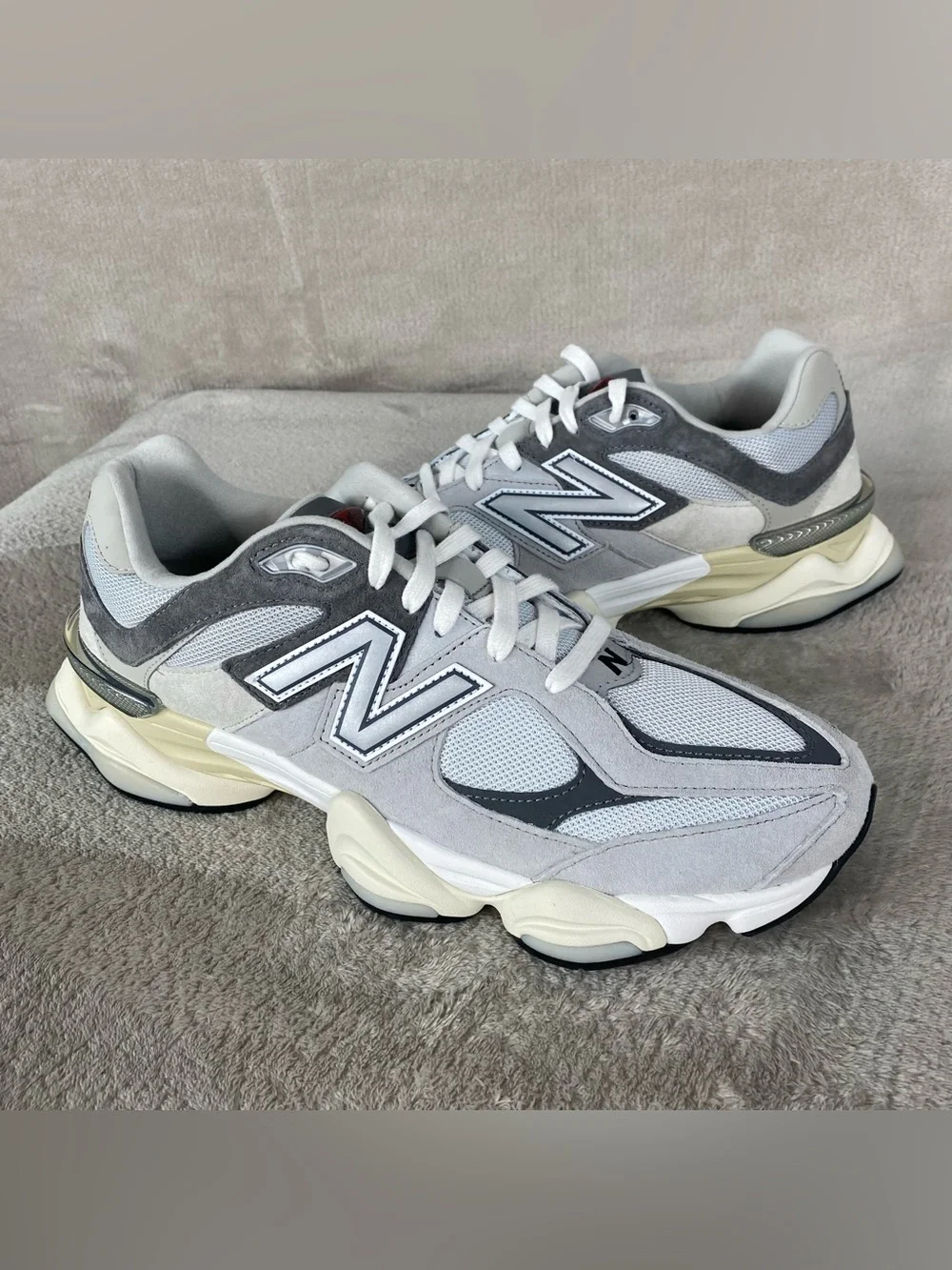 New Balance some pics please
