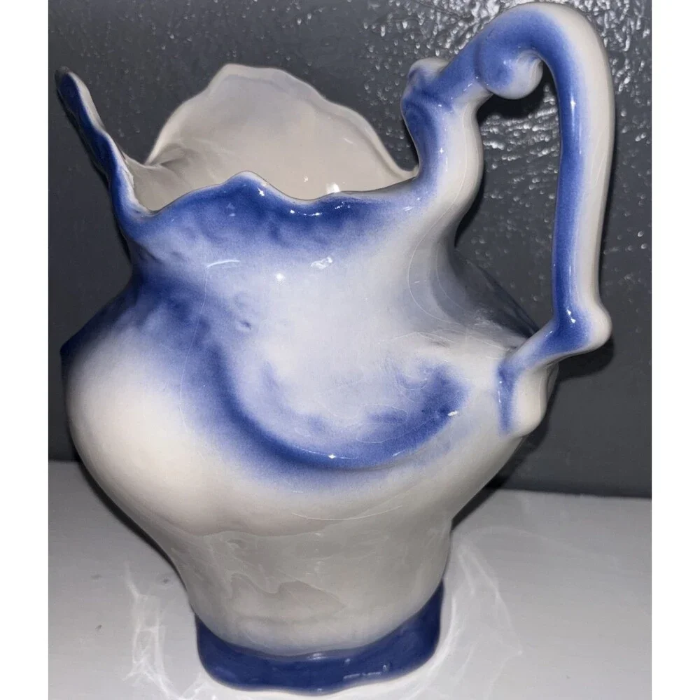 VINTAGE VICTORIAN FLOW BLUE STYLE PITCHER MAURICE LOU CERAMIC CALIFORNIA USA