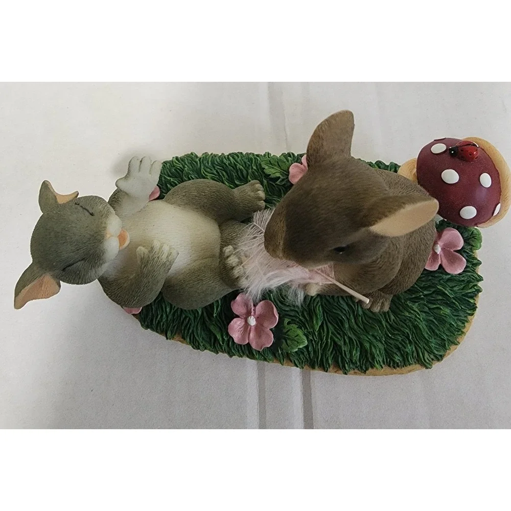 Charming Tails Tickled Pink 89/132 Mouse Bunny Friends Feather Fun Fitz Floyd