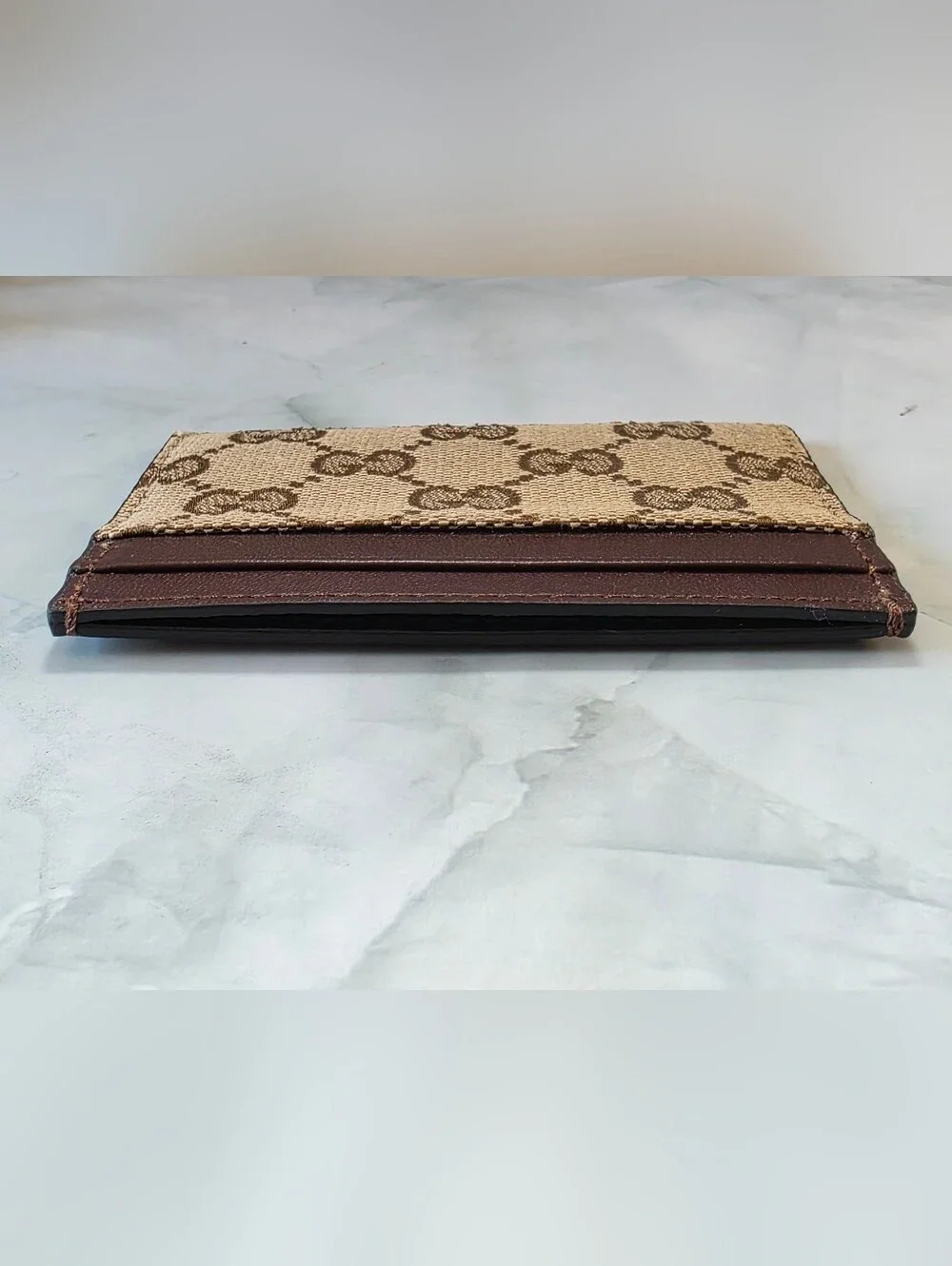 Gucci travel light