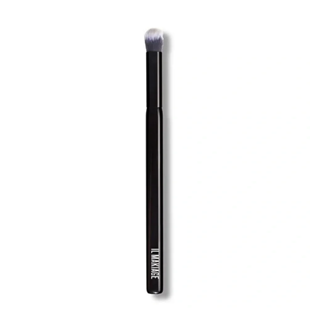 IL MAKIAGE concealer blending brush # 140 NEW