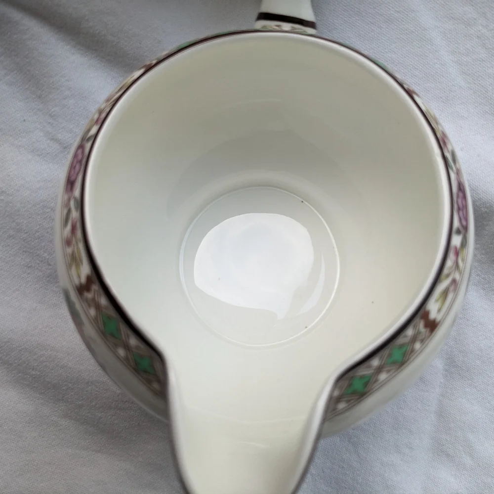 Vintage Wedgwood Kutani Crane Floral Bone China 149 Creamer and Sugar with Lid