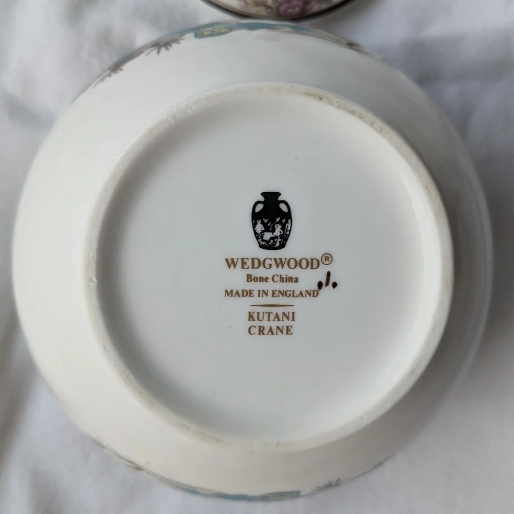Vintage Wedgwood Kutani Crane Floral Bone China 149 Creamer and Sugar with Lid