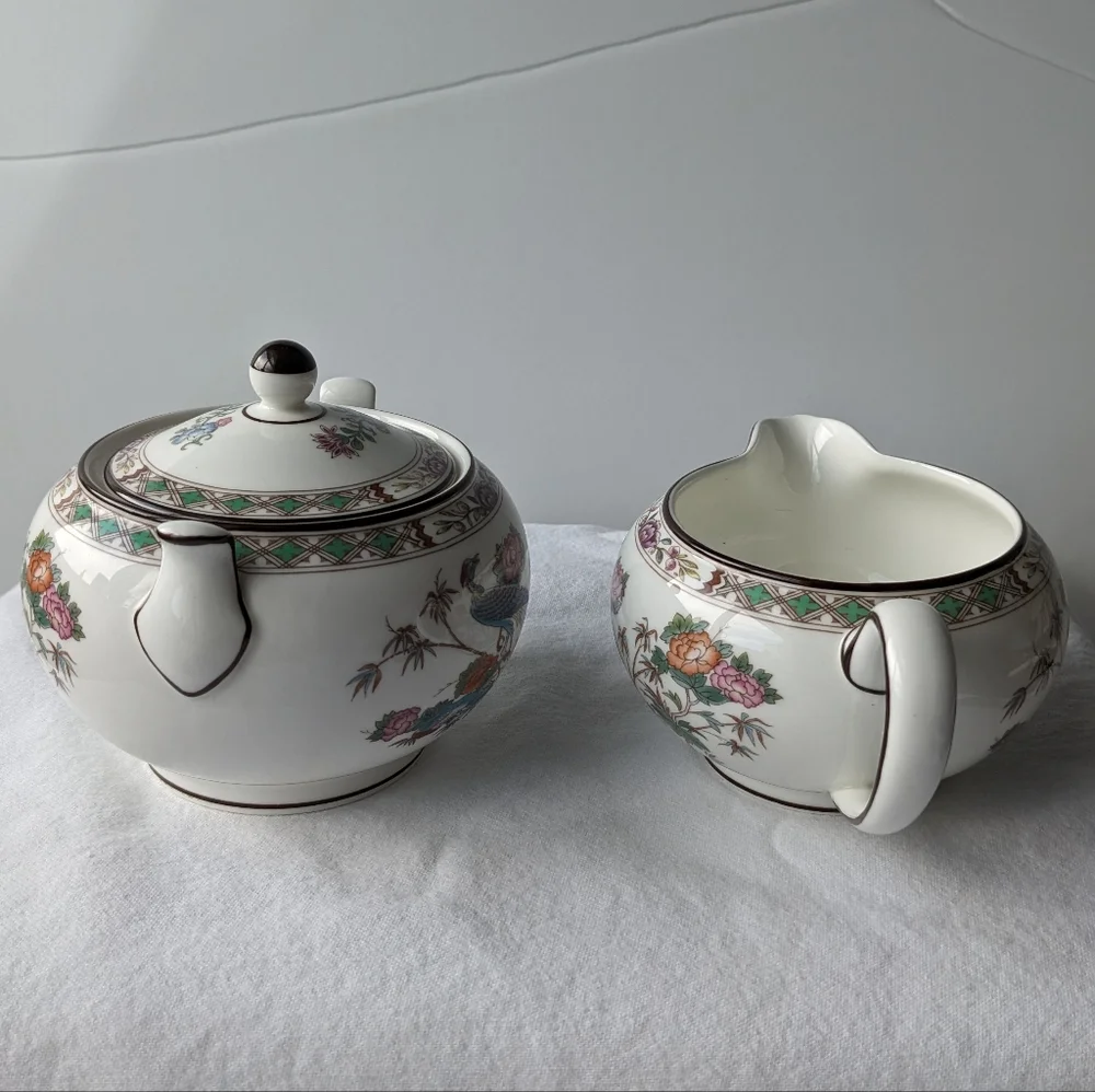 Vintage Wedgwood Kutani Crane Floral Bone China 149 Creamer and Sugar with Lid