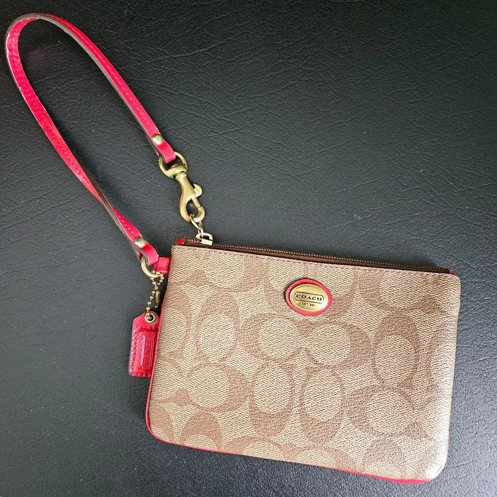 Coach Small Peyton Khaki Pomegranate Wristlet‎ F50142