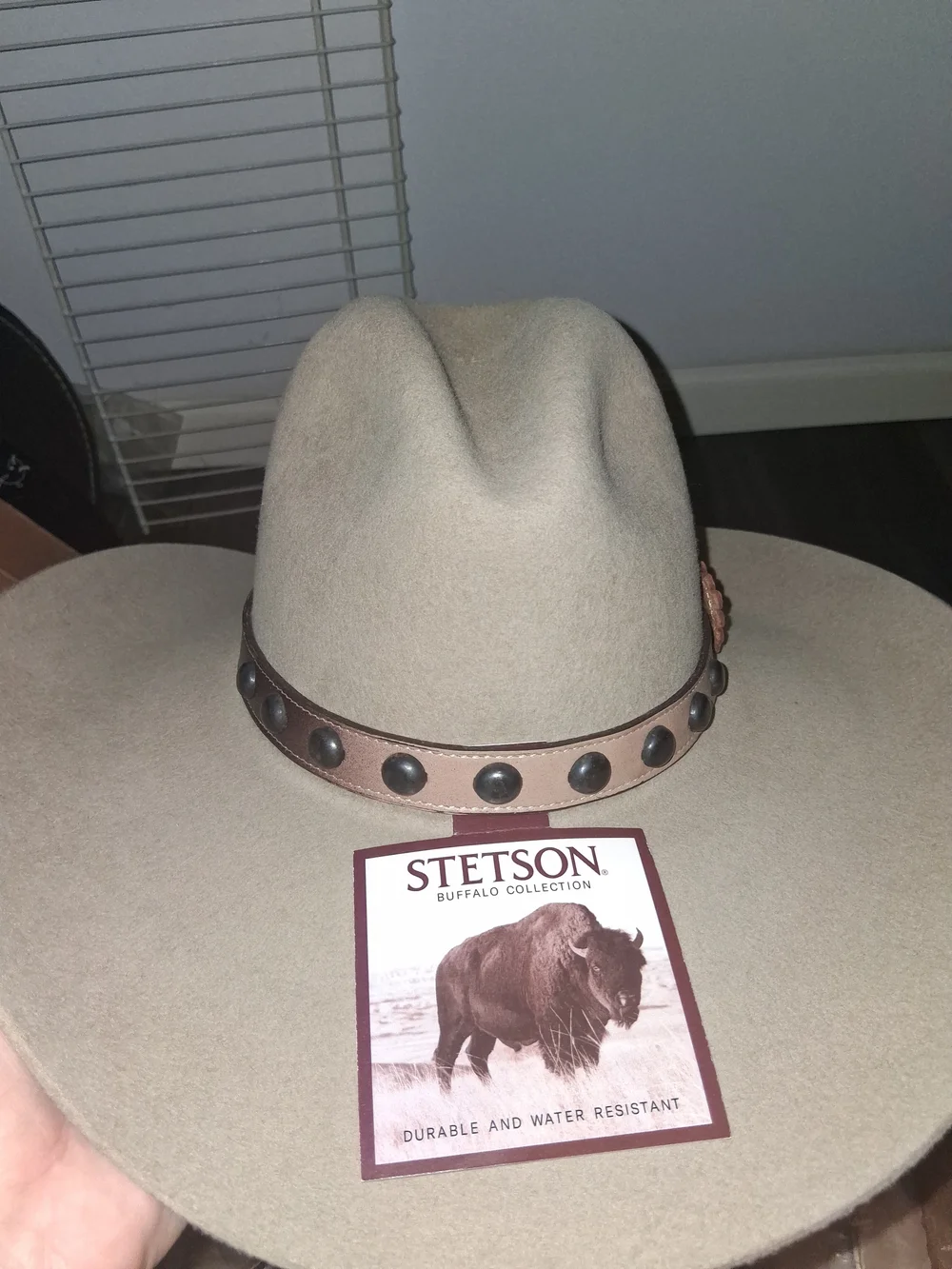Stetson Womens Buffalo Cowgirl Hat with Studded Brown Leather Band Size 7