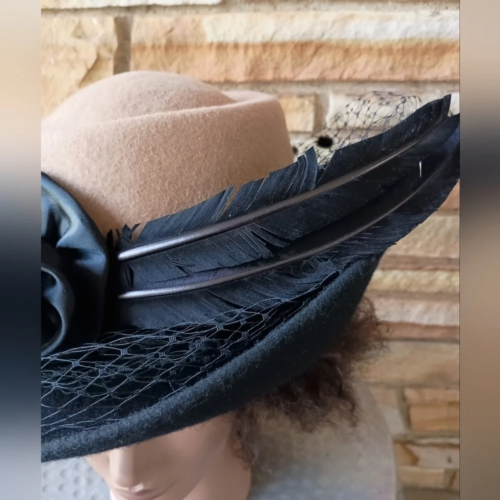 Vintage Michael Howard Mr Charles 100% Wool Ladies Hat