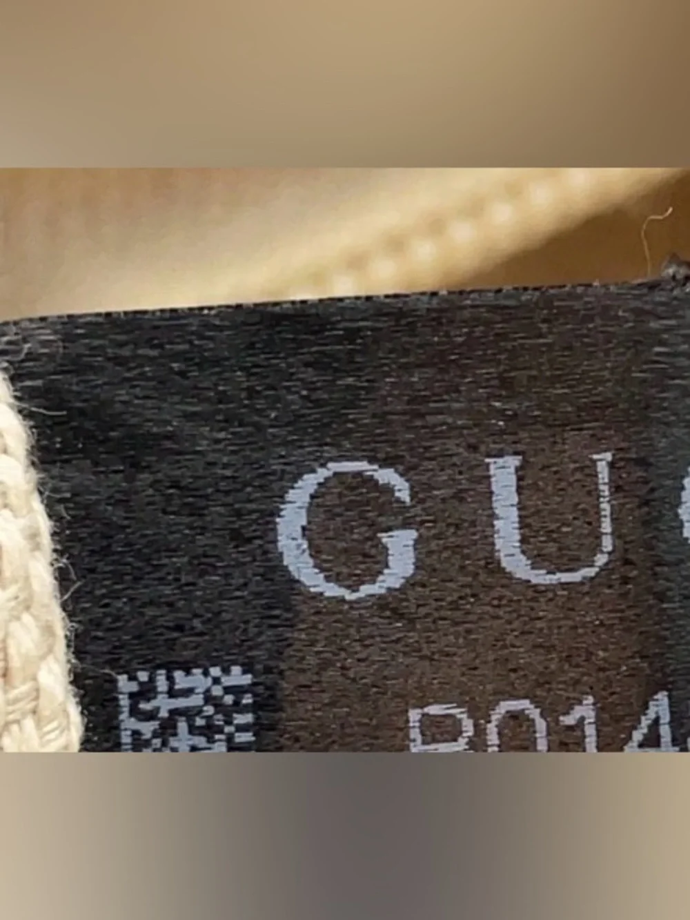 Gucci elegant messenger