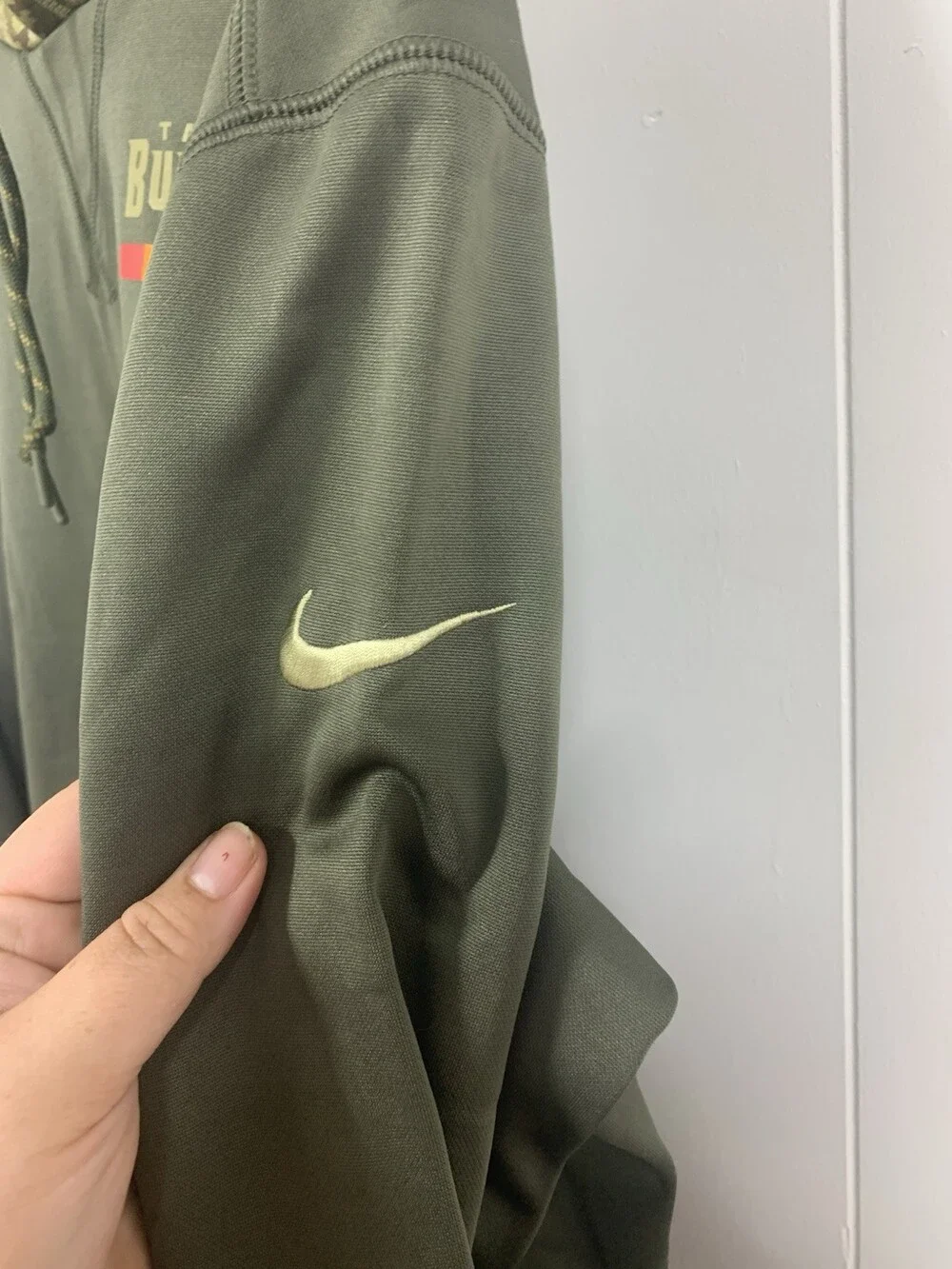 Nike NFL On Field Salute to Service Hoodie Tampa Bay Buccaneers USA Large