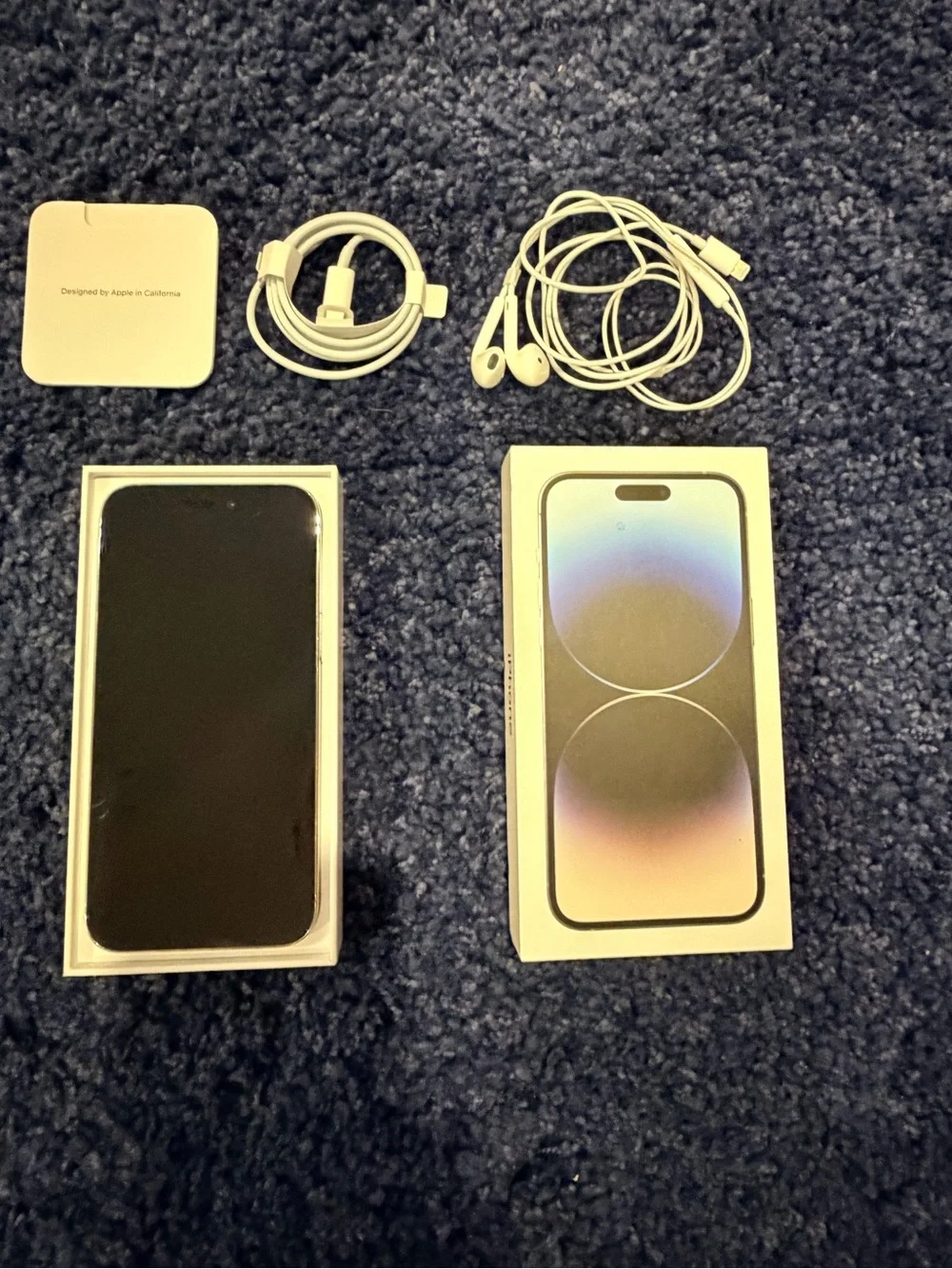 Apple iPhone (Silver) w/ Box & EarPods. Like new, refurbished & unlocked.