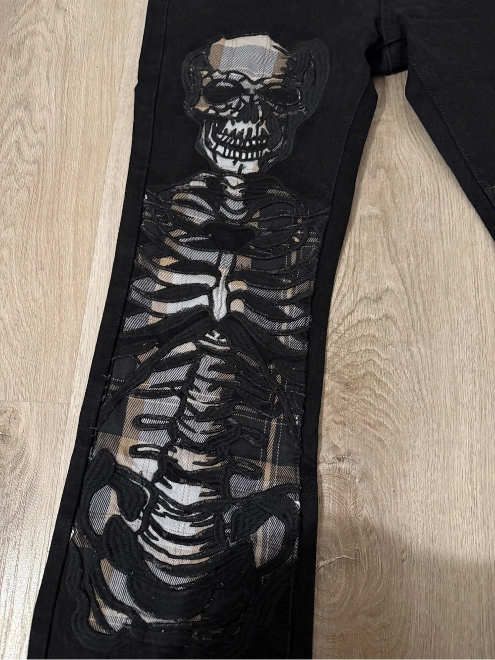 AMIRI distressed looks detailing