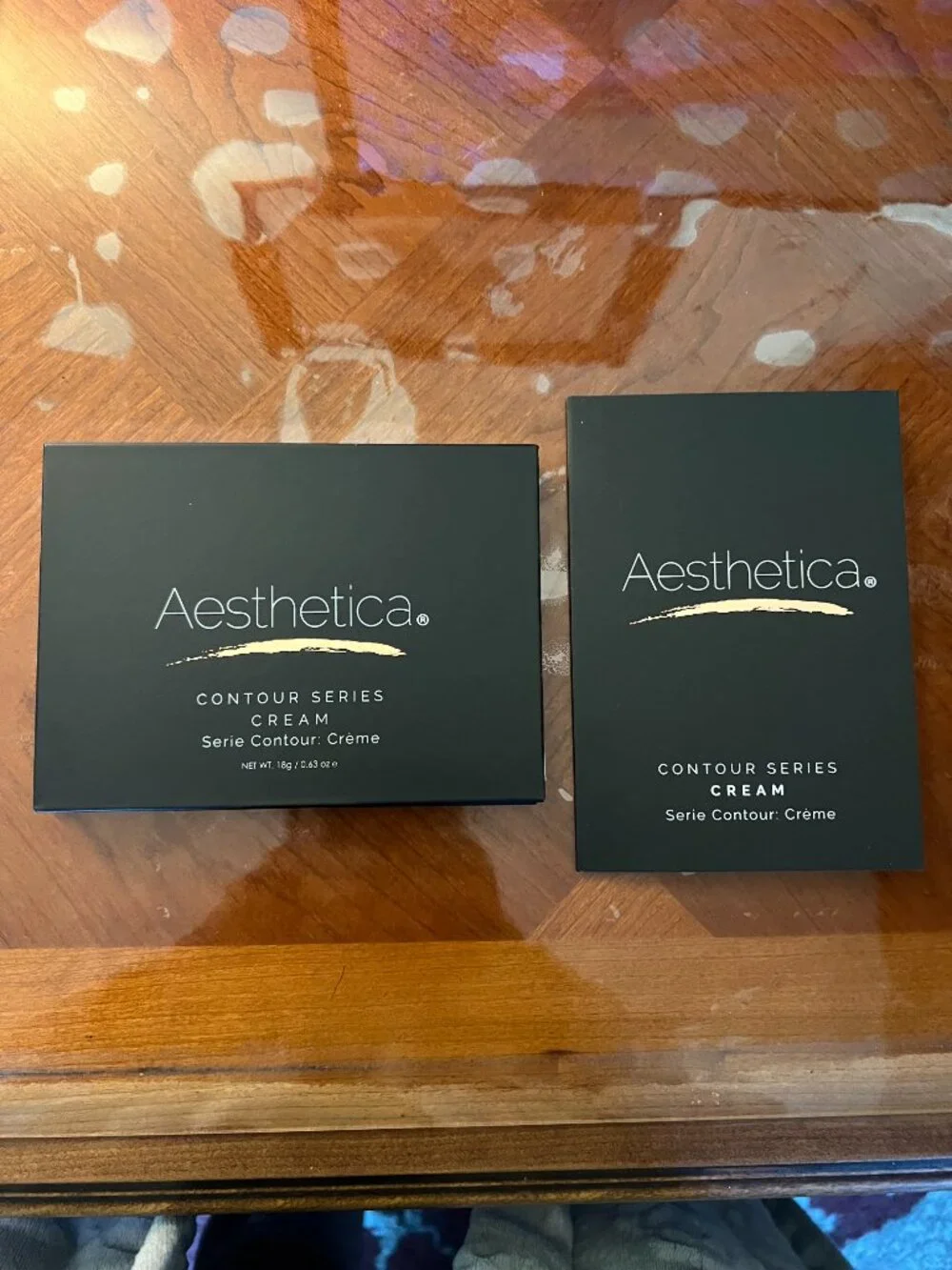 Aesthetica kit includes
