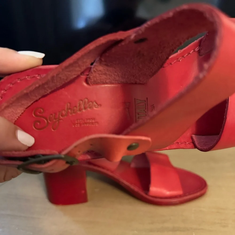 Anthropologie stylish block