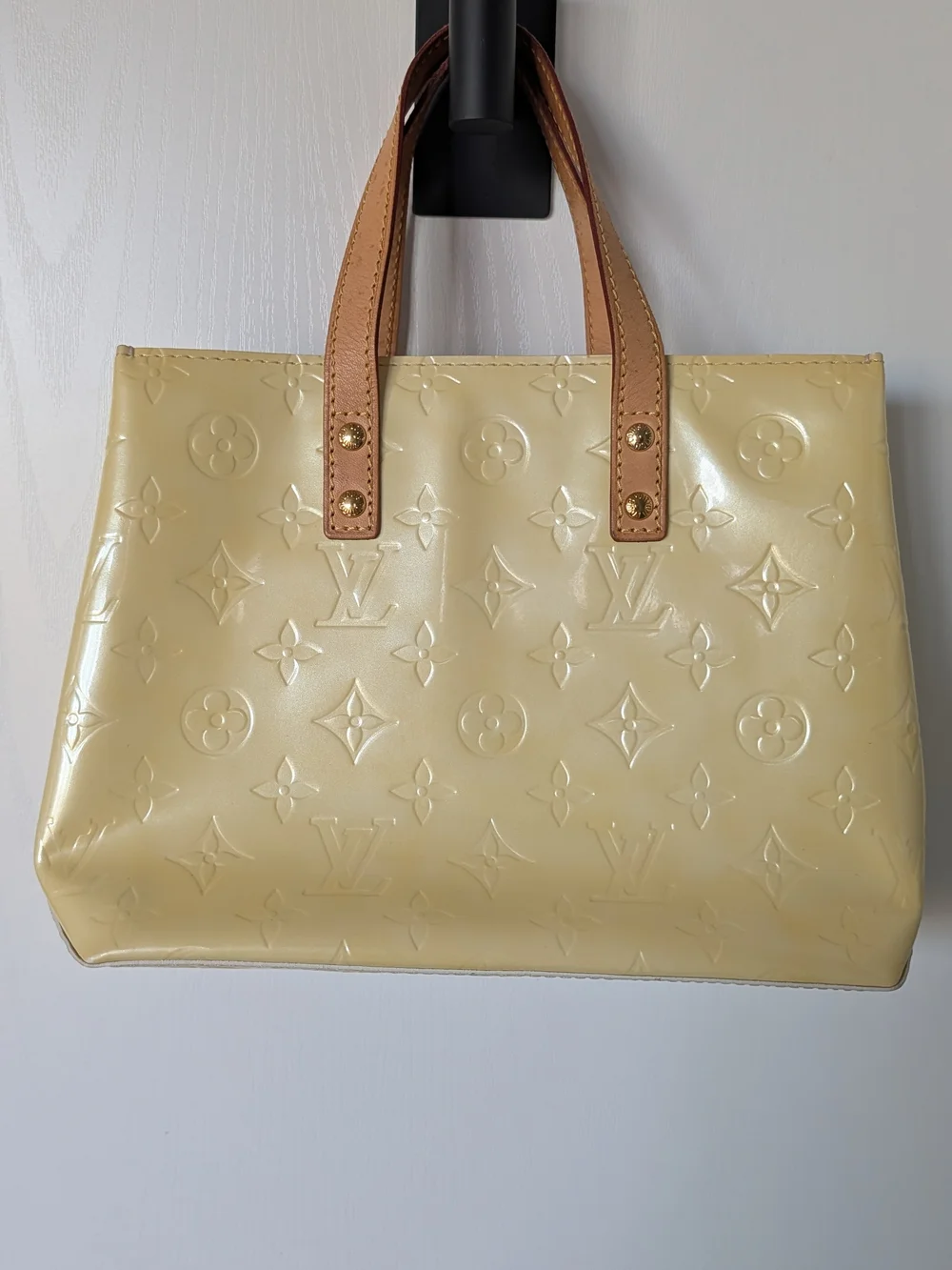 Louis Vuitton Monogram Vernis Small Tote in Pale Yellow