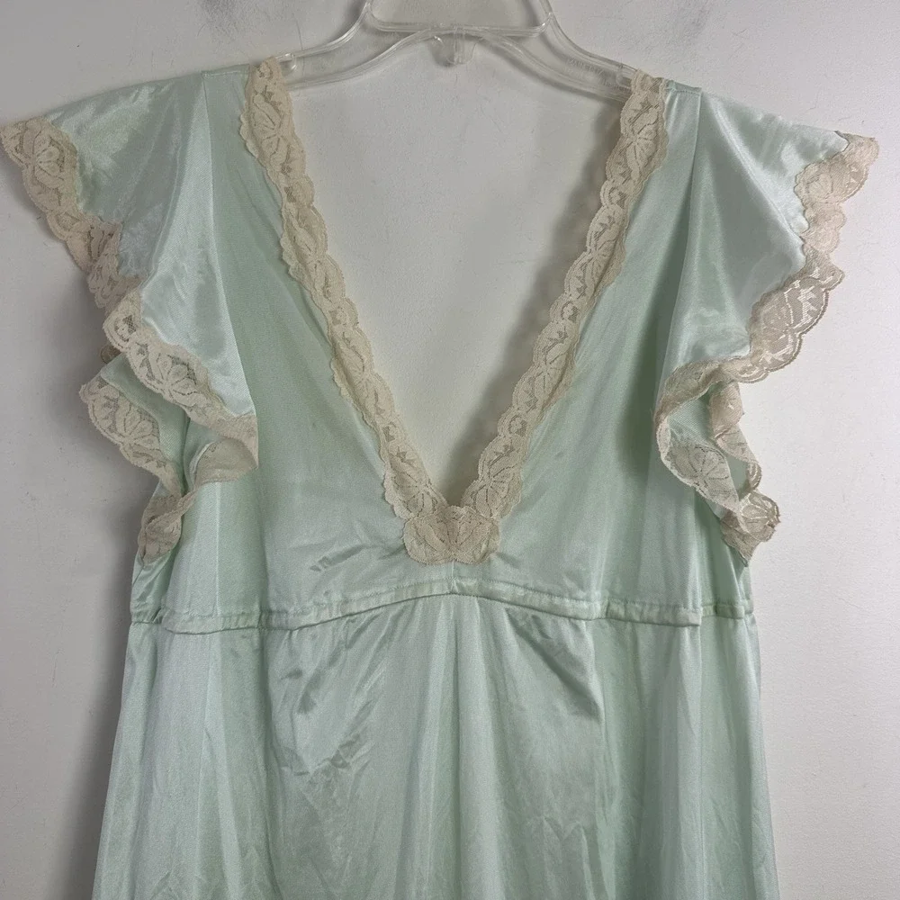 Vintage JCPenny Union mint green maxi lace slip dress Size M Deep V Romantic