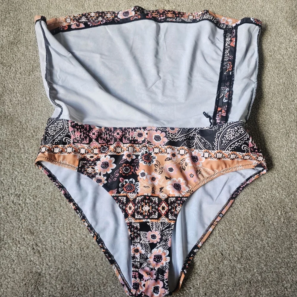 NWOT Skirted Bikini Bottom Swimsuit Size Large