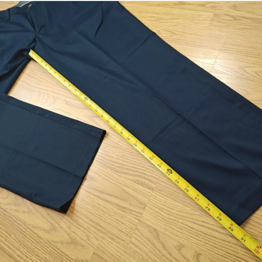Haggar Classic Fit Premium No Iron Khaki Pants Stretch Waist - Navy Blue 34x30