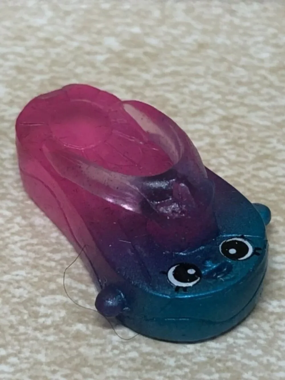 EXCLUSIVE Series 8 Lost Luggage Floppy Sandal Shopkins