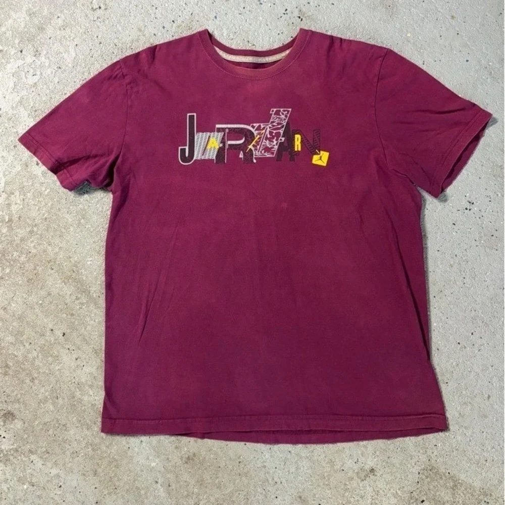 Jordan Brand Mens XL‎ Maroon Graphic T-Shirt Jumpman Elephant Print Burgundy