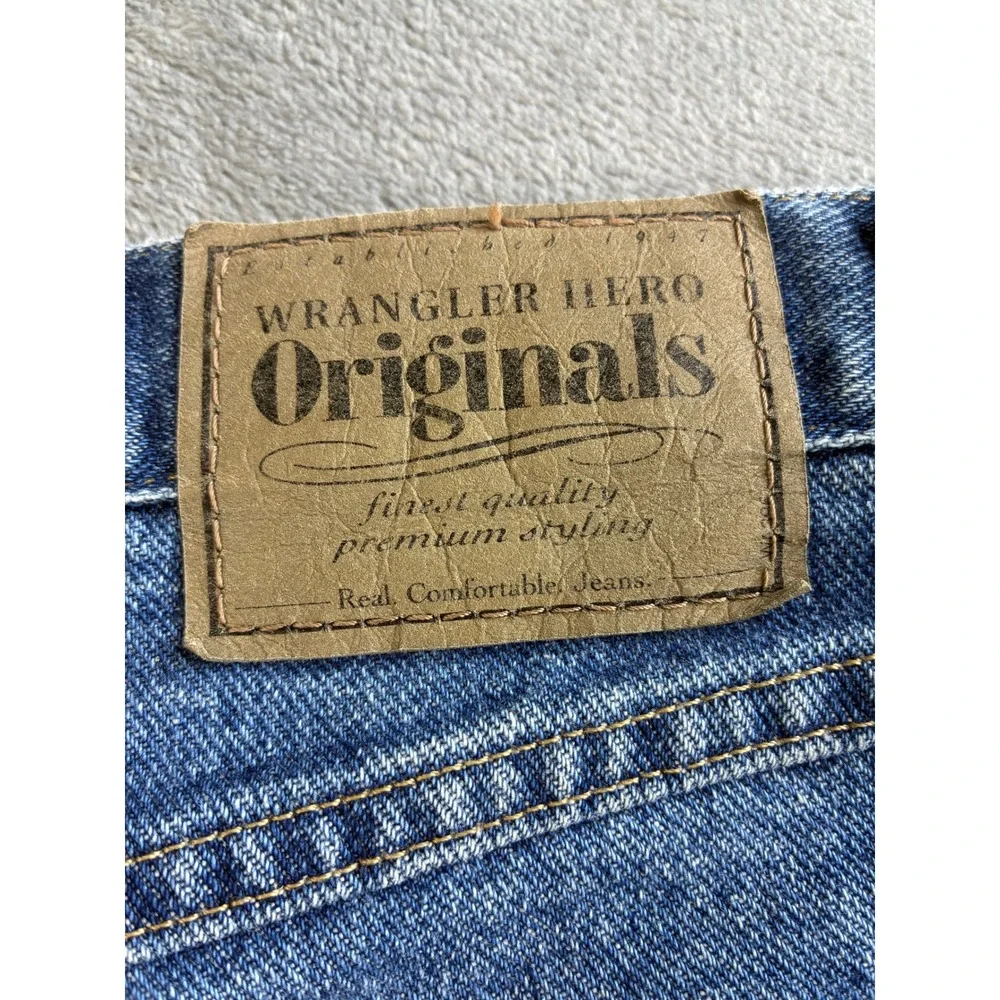 Wrangler‎ Hero Originals Men's Blue Denim Shorts 38x9 Relaxed Fit  Medium Wash