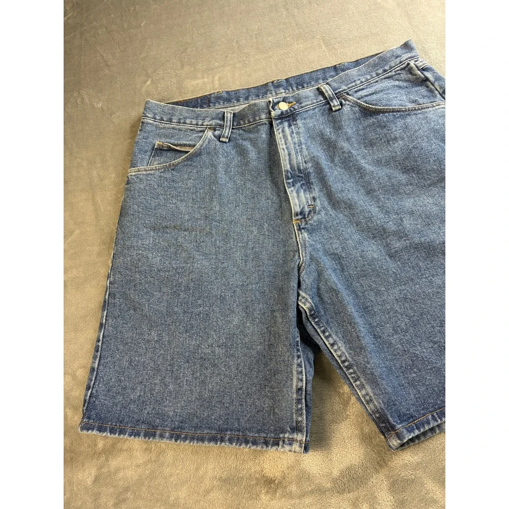 Wrangler‎ Hero Originals Men's Blue Denim Shorts 38x9 Relaxed Fit  Medium Wash