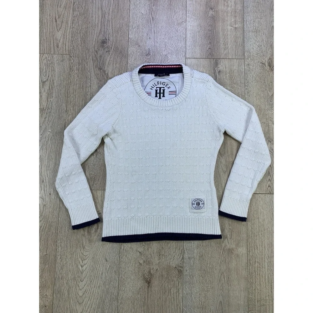 Tommy Hilfiger ***view photos