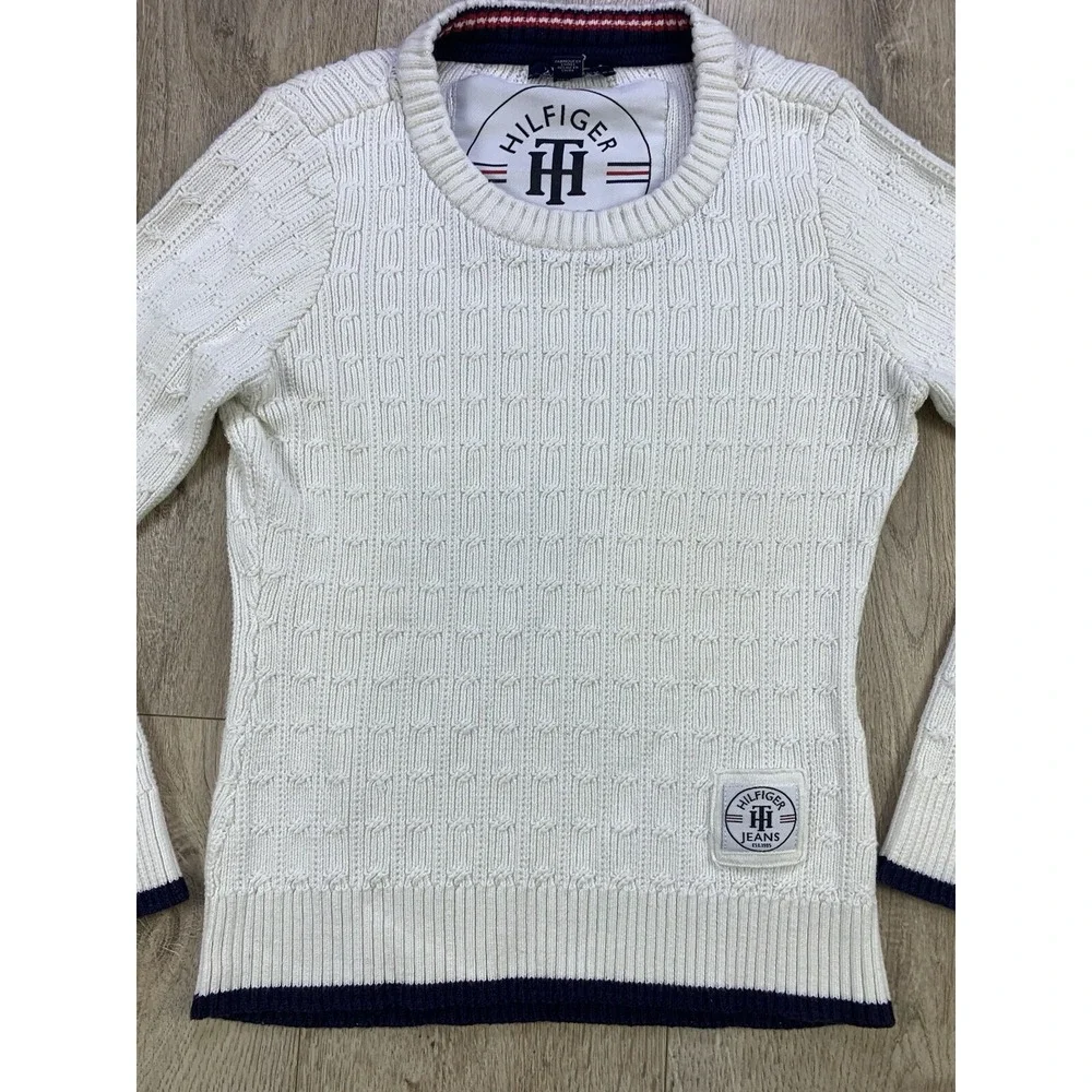Tommy Hilfiger ***view photos