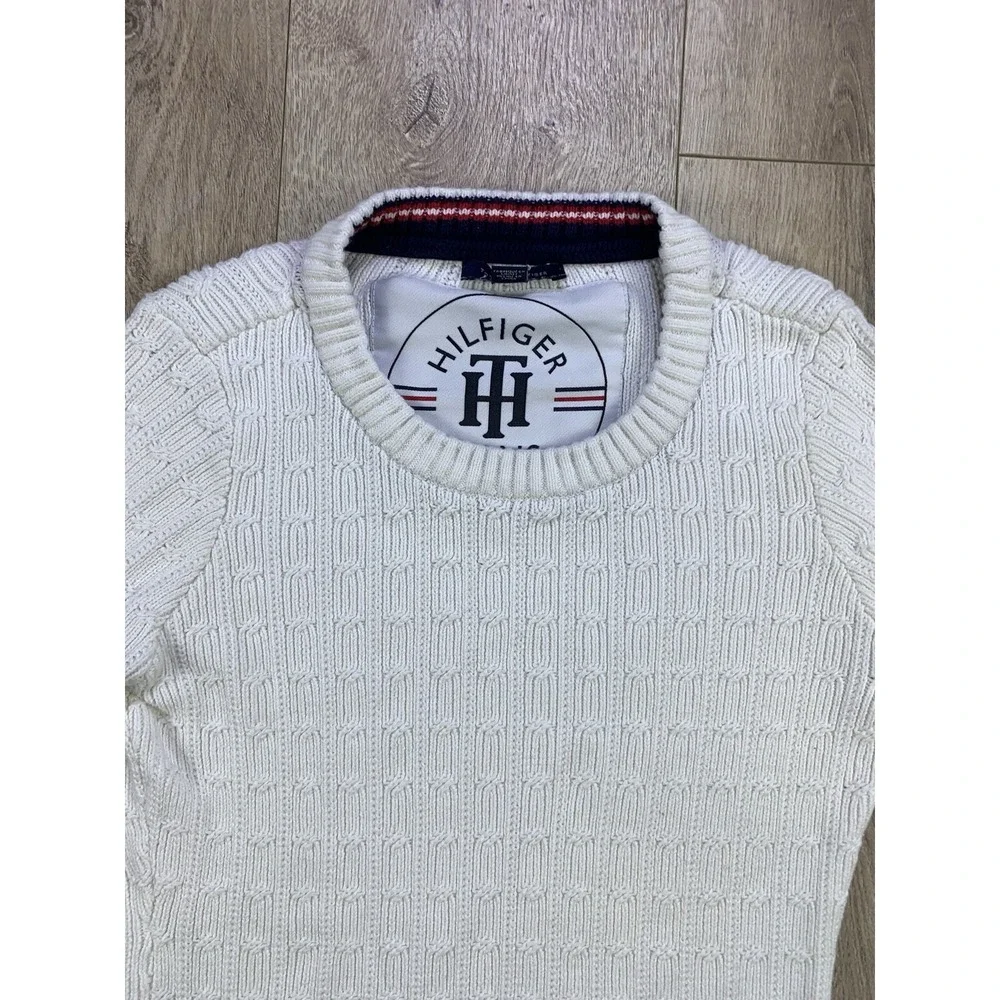 Tommy Hilfiger ***view photos