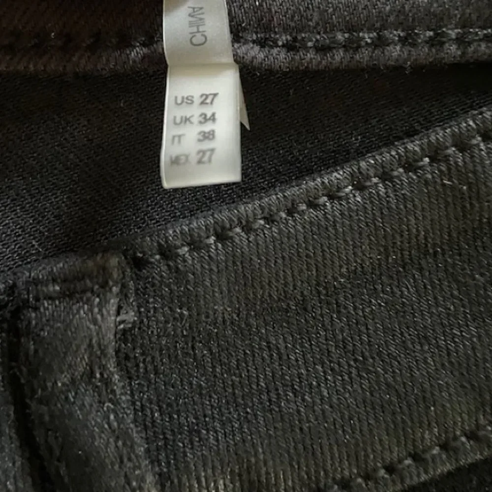 Elie Tahari black coated