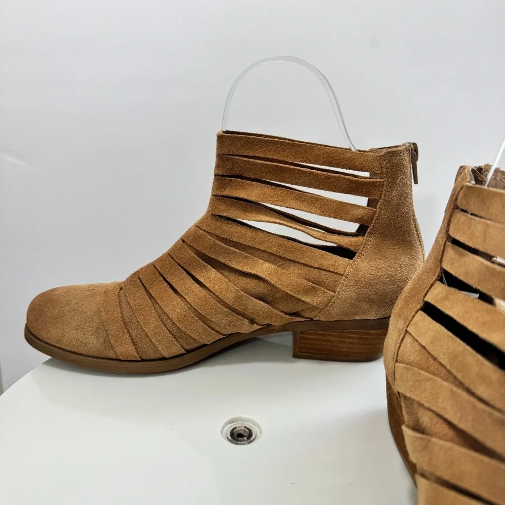 Carlos Santana Breckin Suede Leather Western Festival Ankle Bootie 8.5 Camel Tan