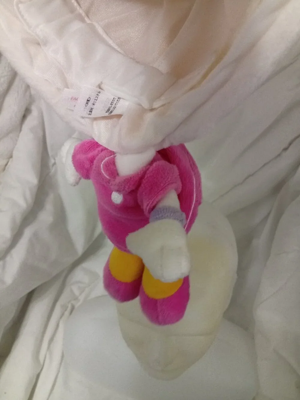 Tokyo Disney Resorts Daisy Duck Fan Cap With Dangling Body
