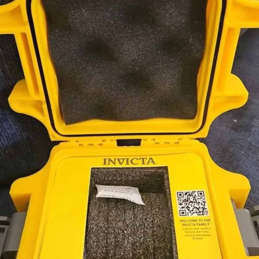 Invicta original yellow