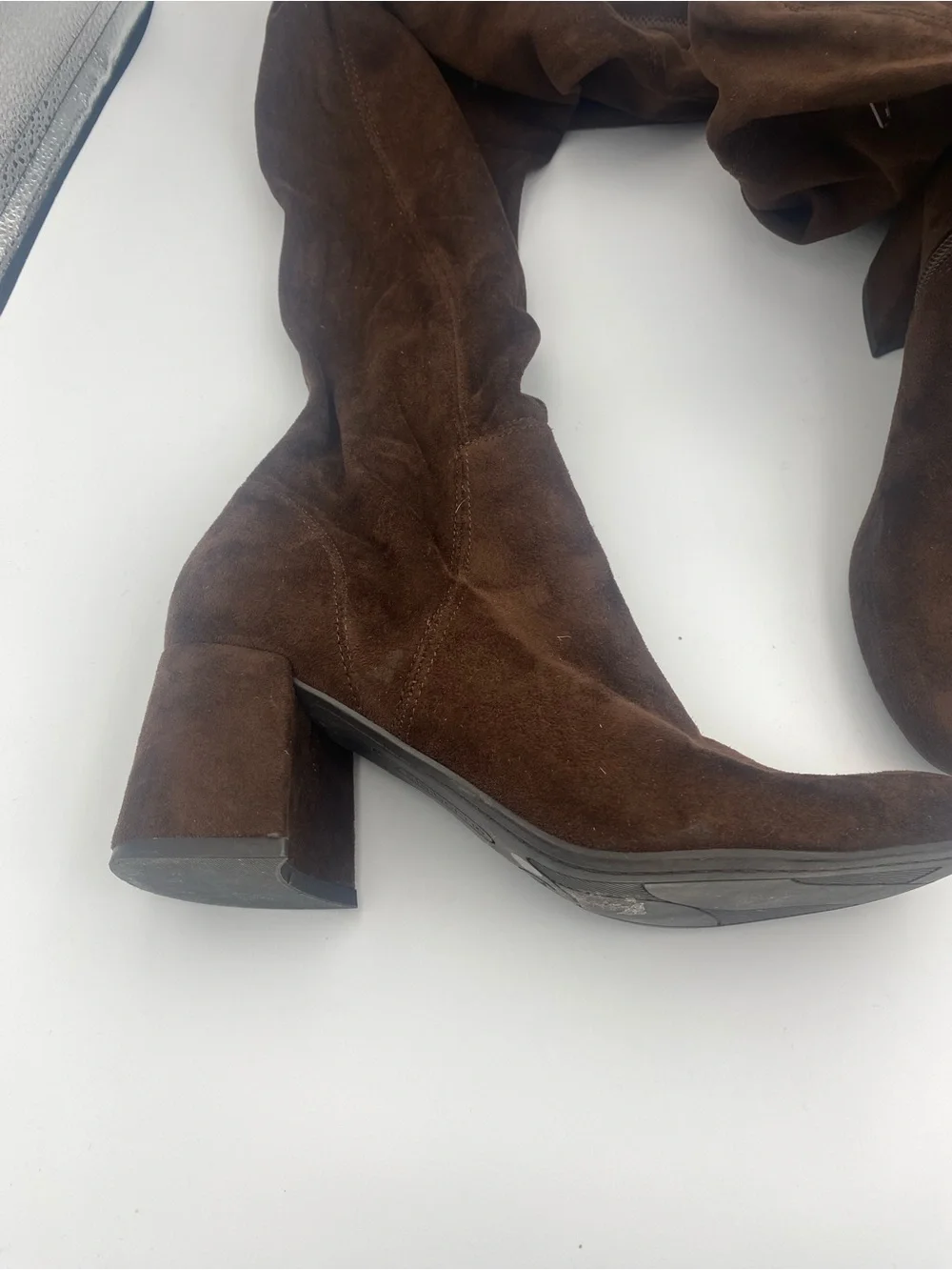 Liz Claiborne taupe knit