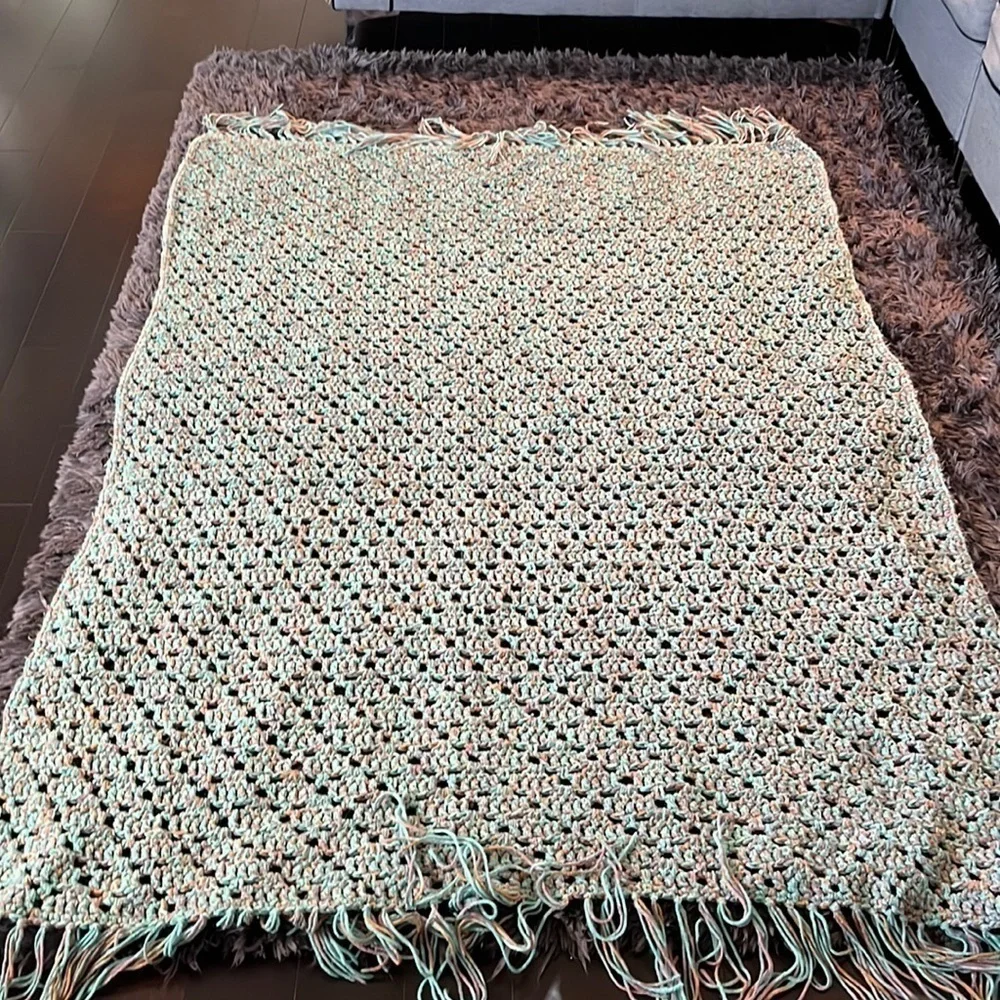 Handmade Afgan Full/Queen soft and thick yard in a teal/pink/orange w/ fringe.