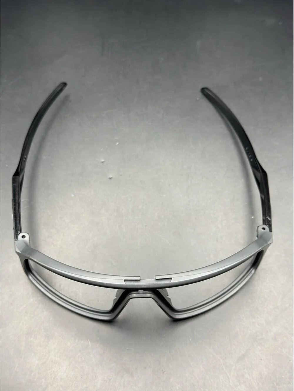 Oakley Sutro S Matte Carbon/Polished Black Frame