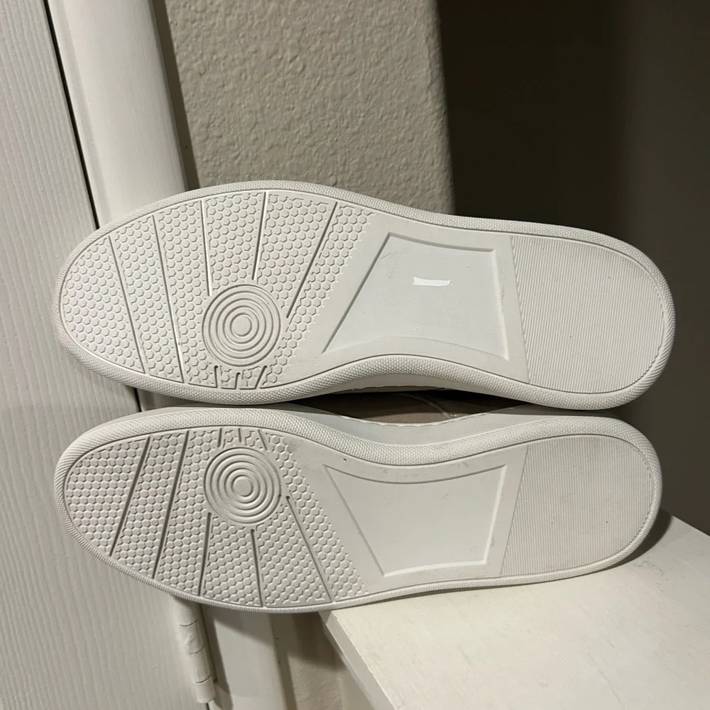 Nordstrom leave comment