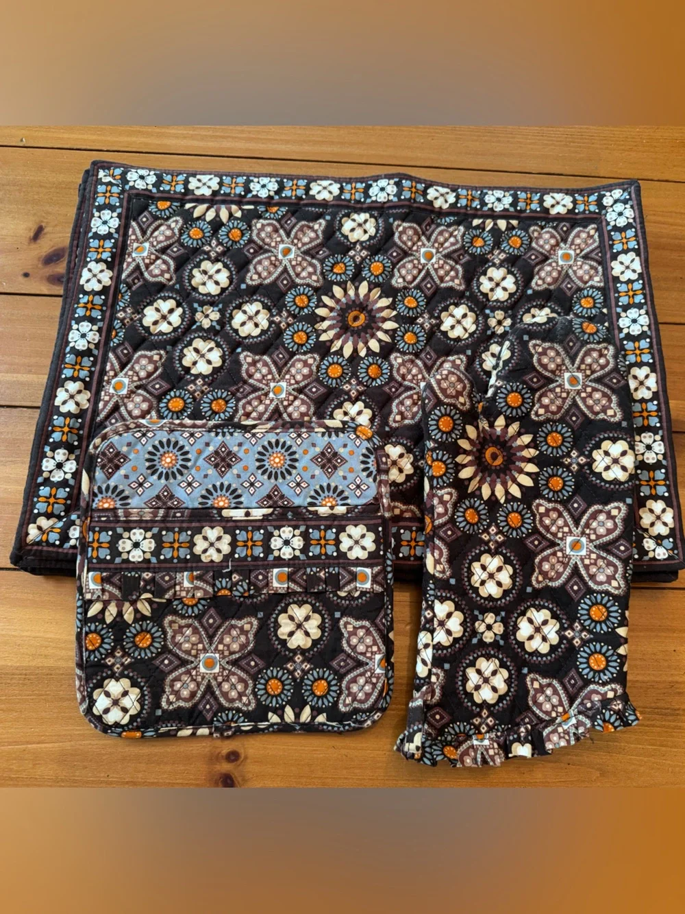 RARE NWOT Vera Bradley 5 Placemats & Pot Holders Set in “Canyon”