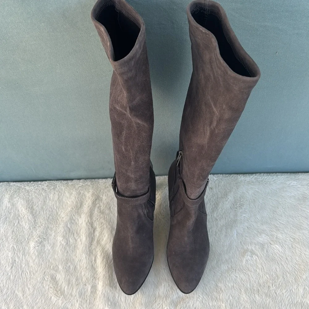 EUC Aquatalia Gray Over the Knee Boots‎ Suede Finish Size 5 Women Leather Heeled