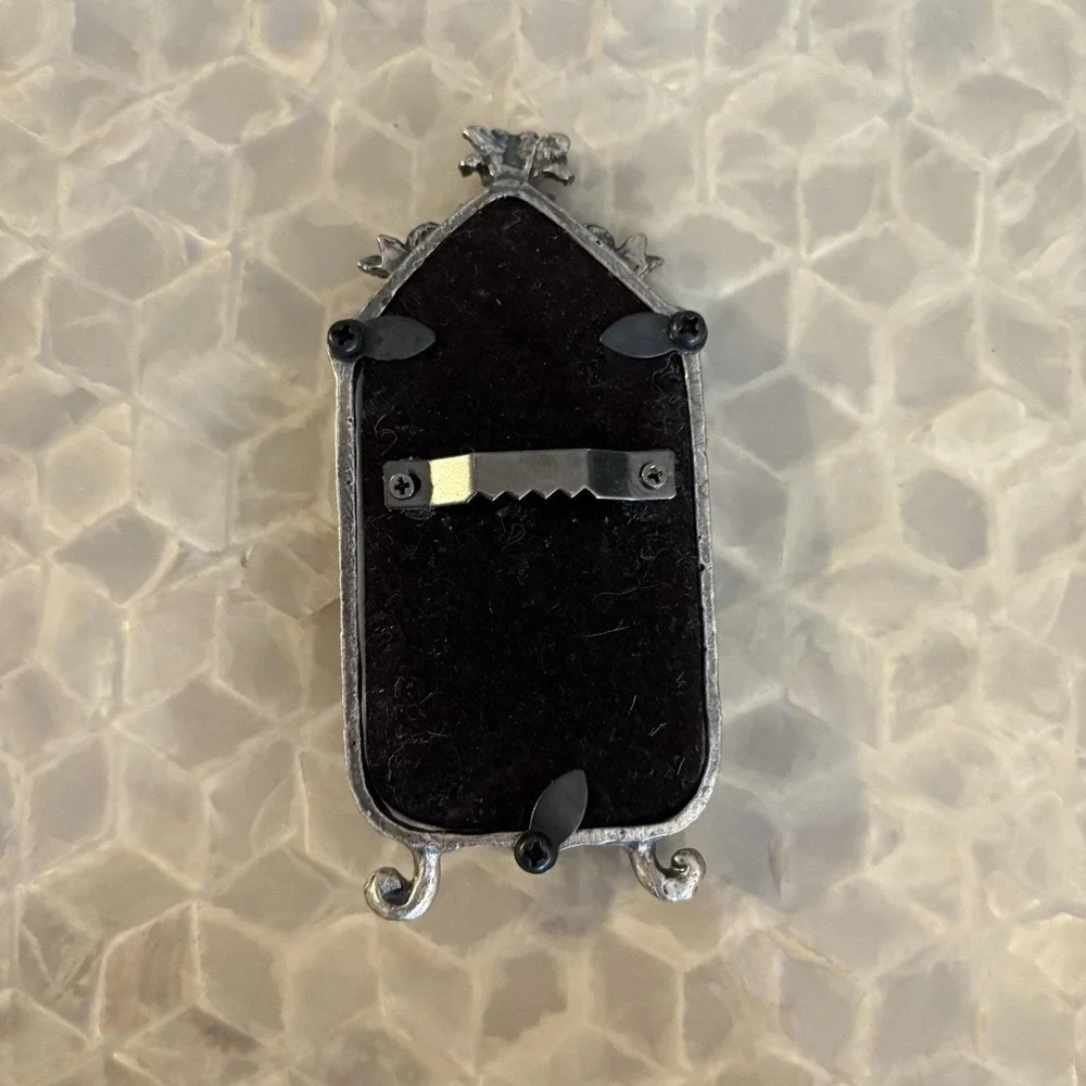 Handmade piece vintage construction