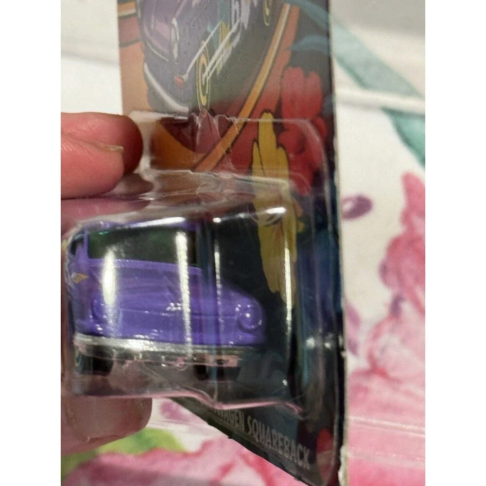 2023 Hot Wheels Custom '69 Volkswagen Squareback RARE  Spring Edition New