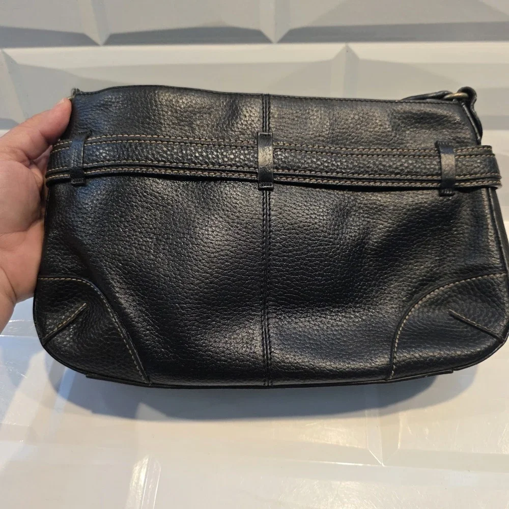 The Sak Black Pebbled Crescent Shoulder Bag Zip Houndstooth Lined Pockets Y2K