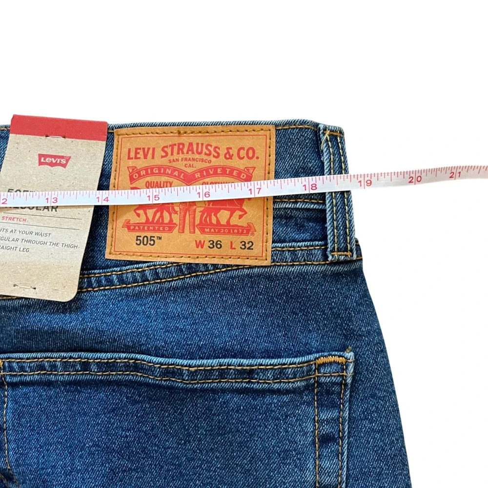 Levis 505 Regular Fit Jeans Mens 36x32 Blue Denim Straight Leg 005053126‎ NEW