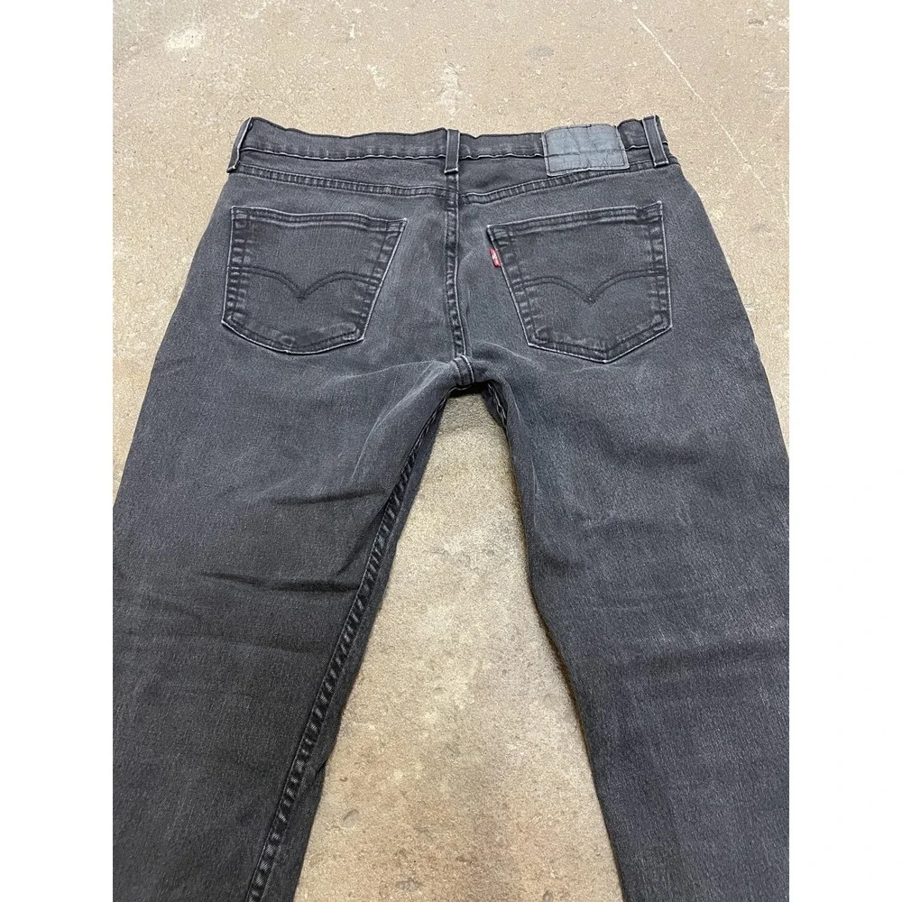 Levis or less program